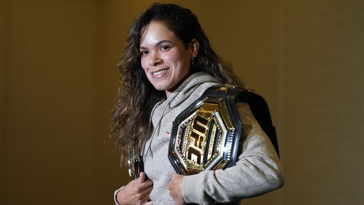 Amanda Nunes UFC double champion banner